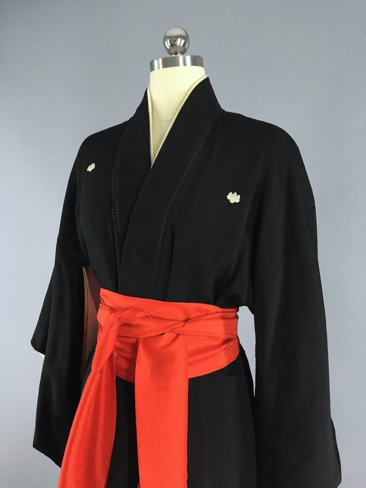 1960s Vintage Silk Kimono Robe Tomesode / Black Floral