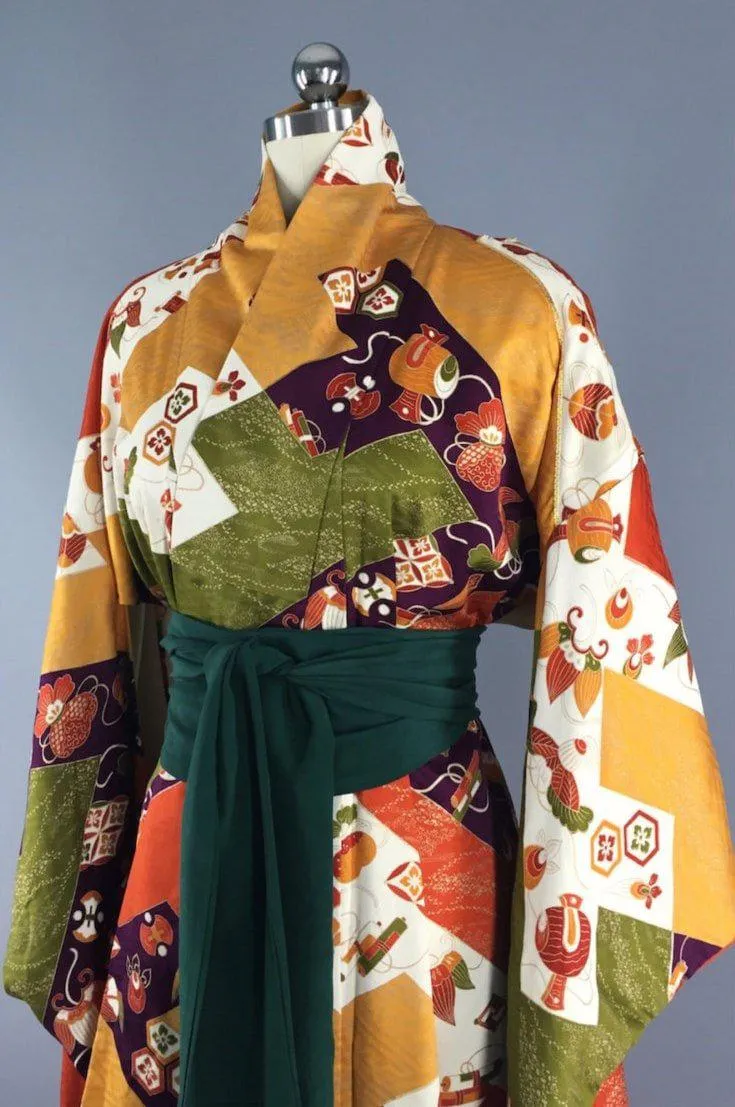 1970s Vintage Silk Kimono Robe Dressing Gown Furisode