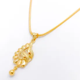 Alternating Leaf Pendant