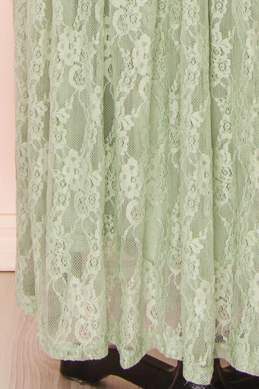 Amarys Sage: Elegant Tiered Lace Maxi Dress