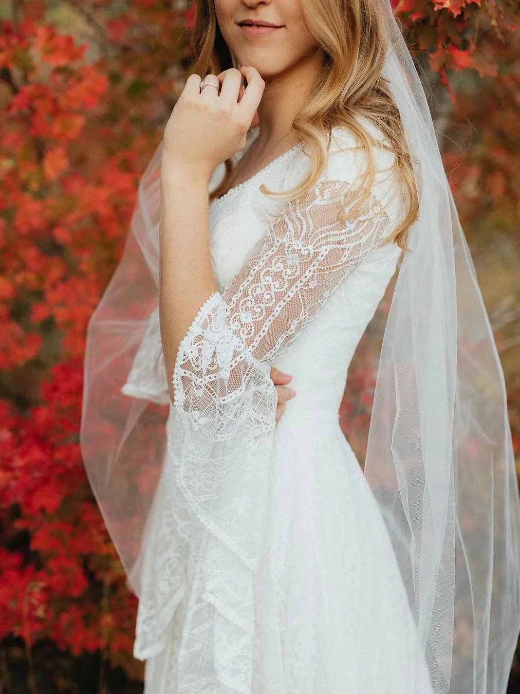 Beautiful Long Sleeves Lace Wedding Dresses A-Line Bridal Gowns WD505