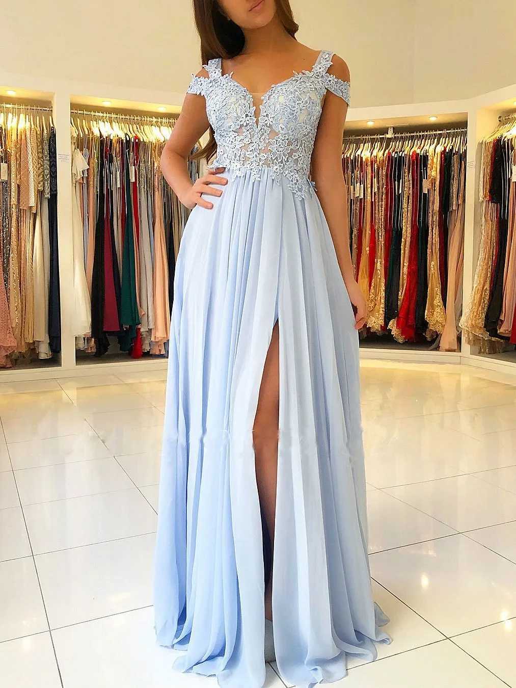 Delicate Chiffon V-neck Neckline Sweep Train A-line Prom Dresses With Appliques PD023