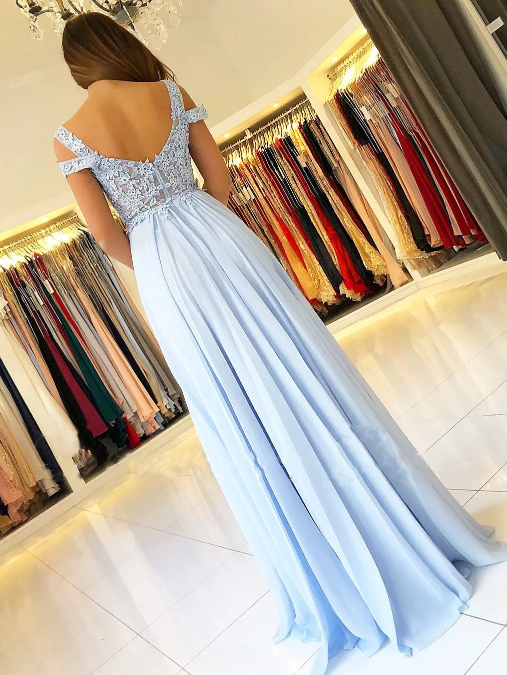 Delicate Chiffon V-neck Neckline Sweep Train A-line Prom Dresses With Appliques PD023