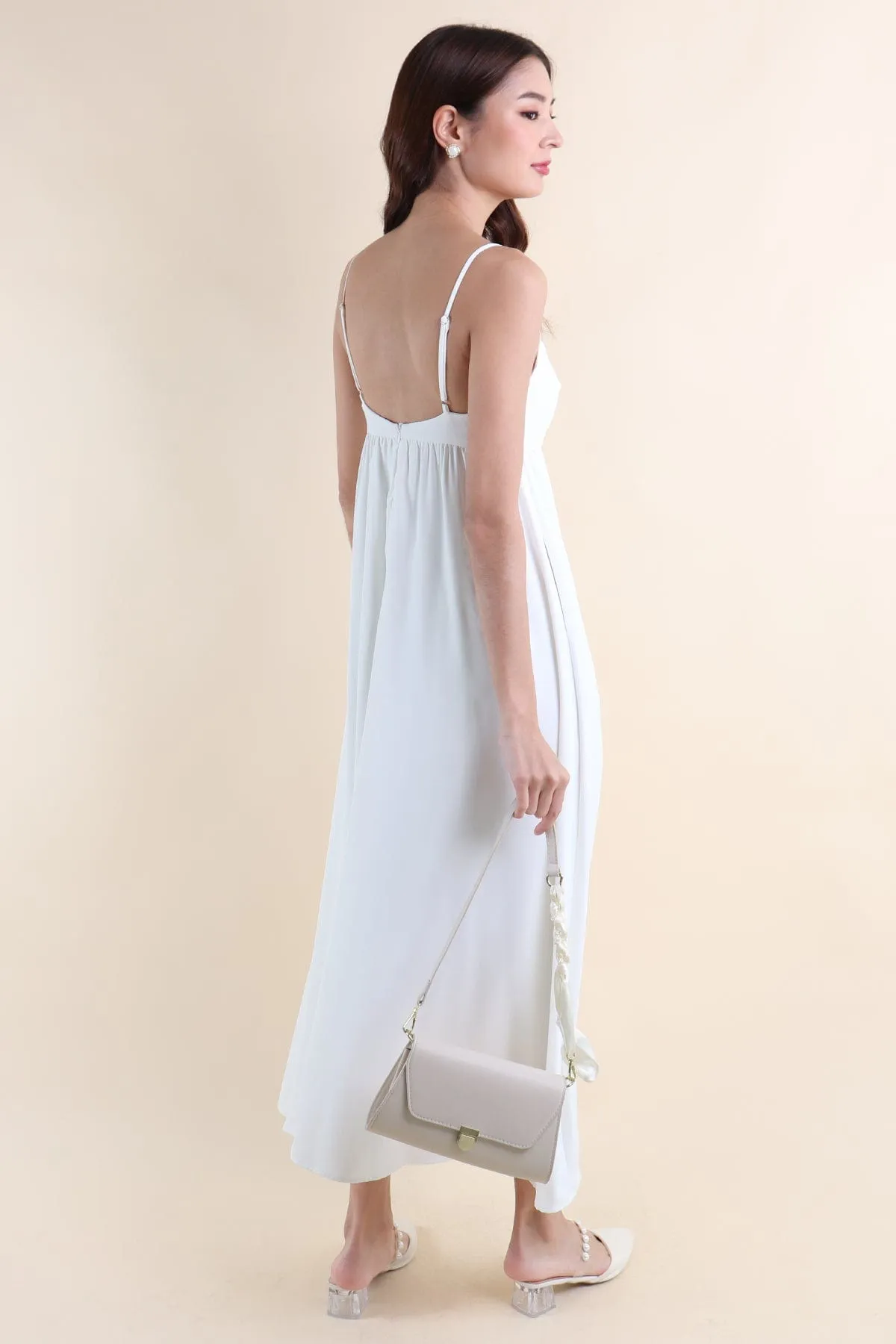 JENESIS MAXI DRESS IN WHITE