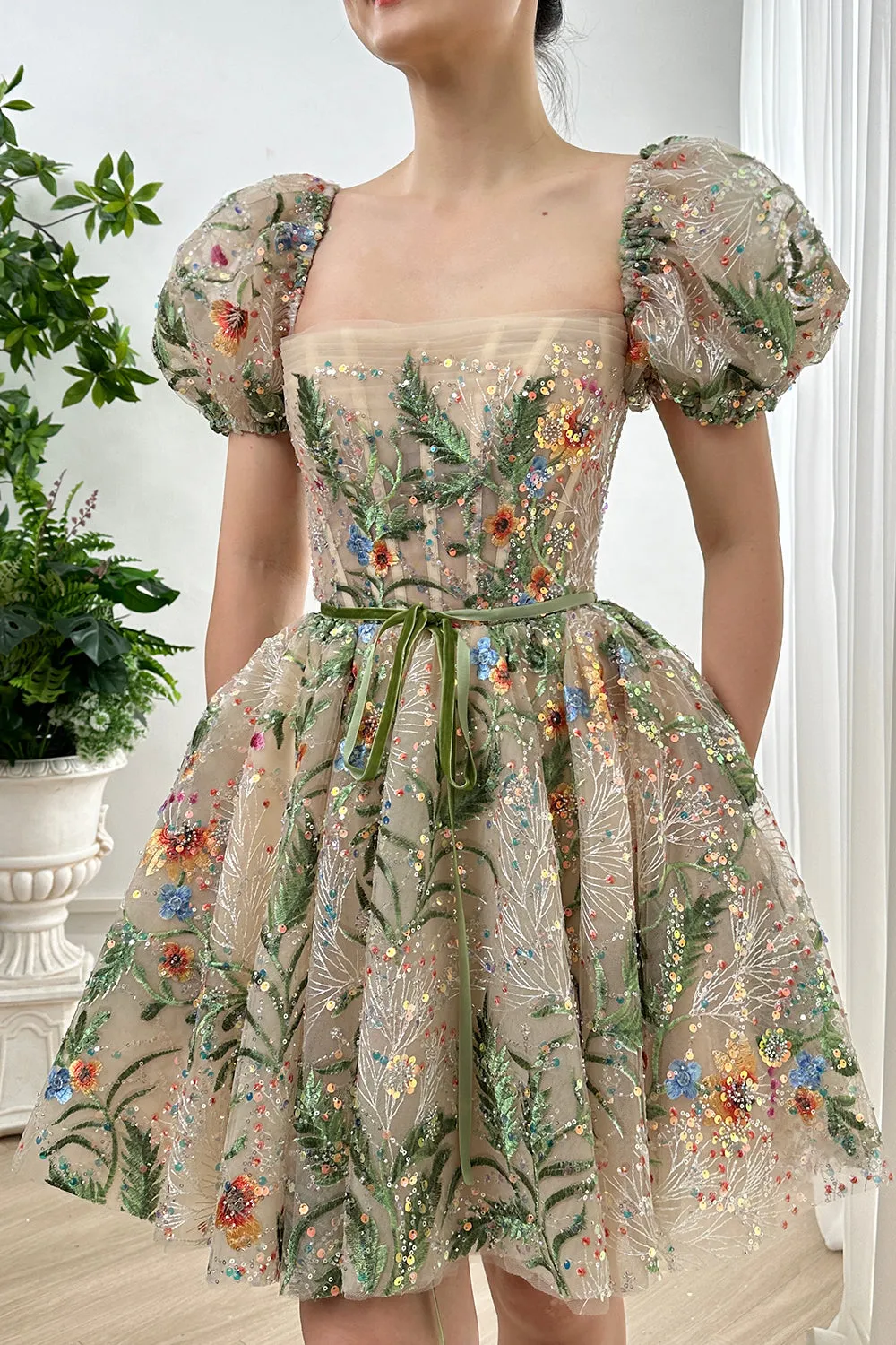 Short Puff Sleeves Corset Floral Embroidery Beaded Mini Dress