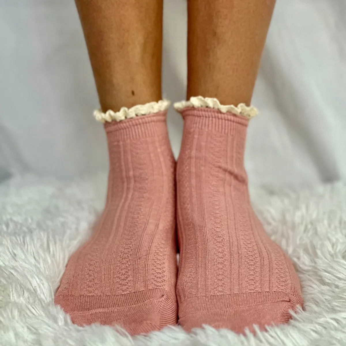 SHORTY  lace topped ankle socks - dusty rose